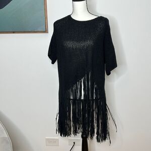 GABBY ISABELLA Fringe Sweater Size Large